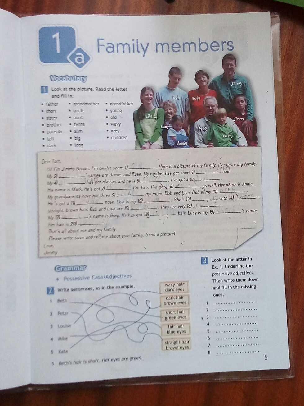 Подчеркни правильное слово. . dear pat, 1) 1/my name is sasha. i 2) am/is seven. look at the - новая школа